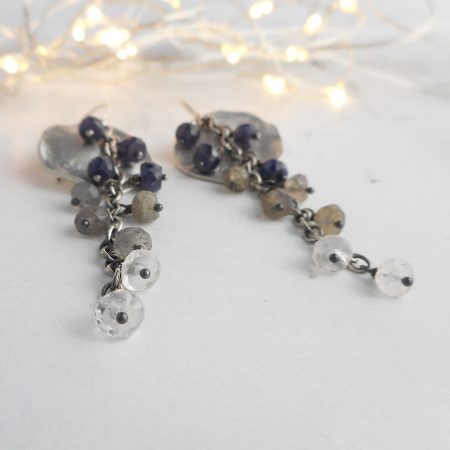 Sapphire and textured disc earrings - Image 4