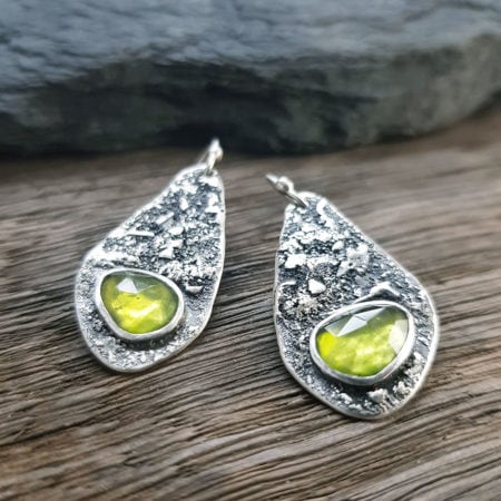 Textured silver drop earrings with peridot